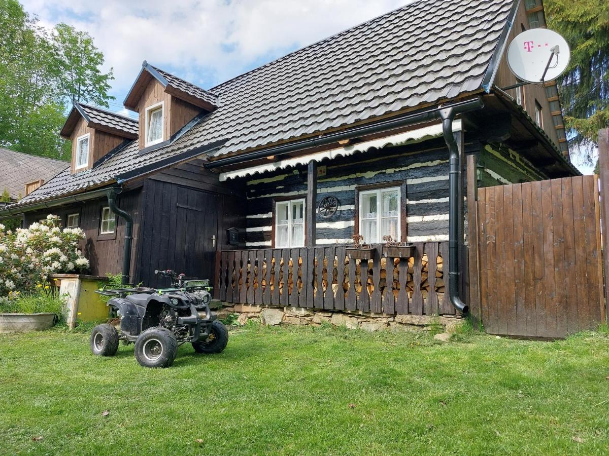 Roubenka u potoka Výprachtice Villa Buitenkant foto