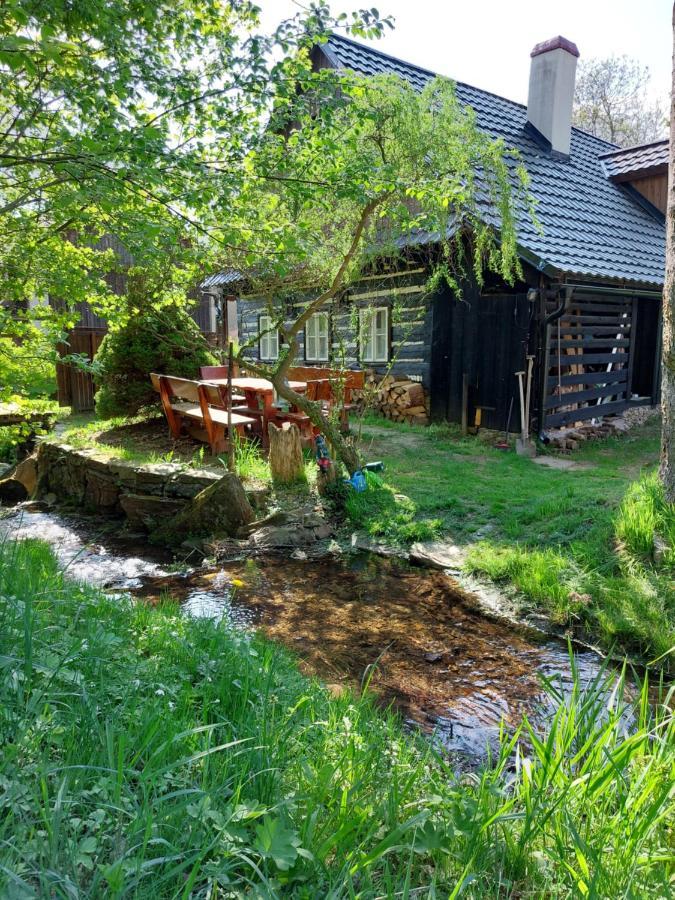 Roubenka u potoka Výprachtice Villa Buitenkant foto